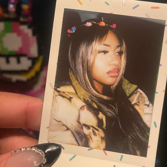 Meet your Posher, Jazmyn - Picture 1 of 1